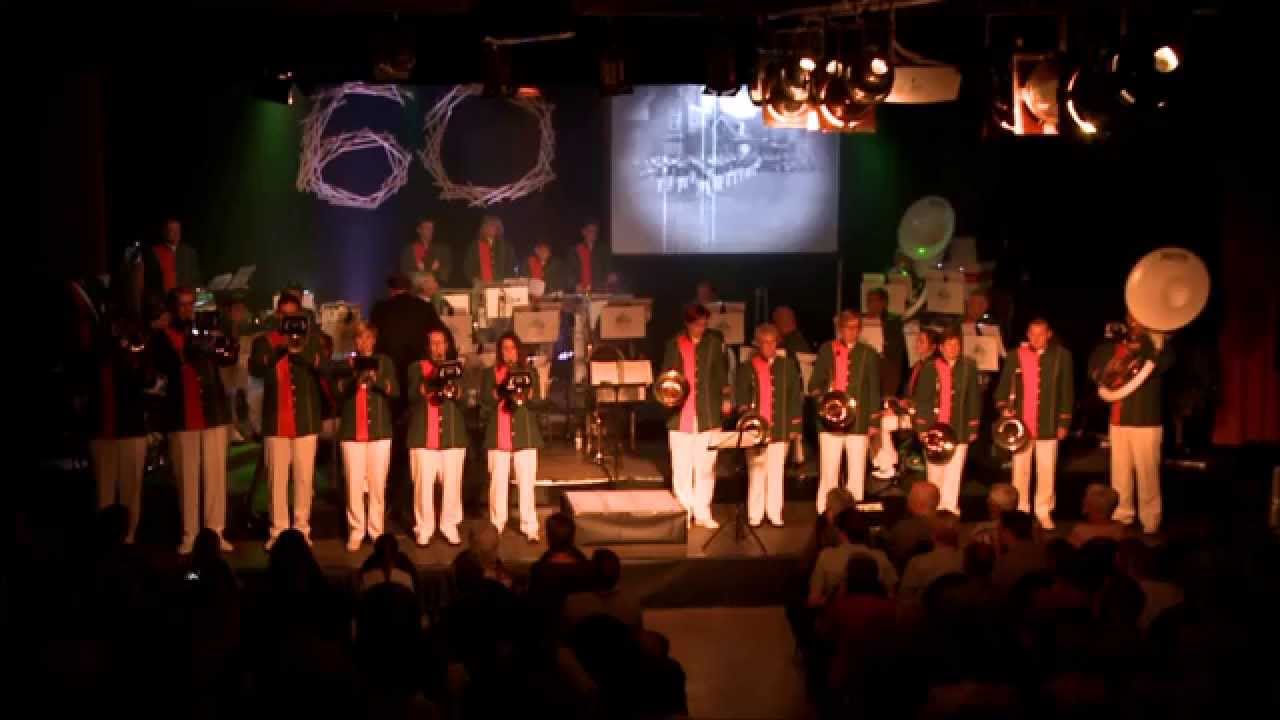 Old street marches - A Way To Glory, Californian Beach, Mien op Klumpkes