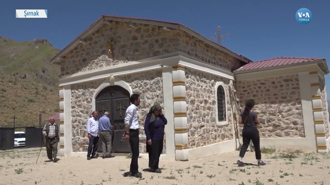 Keldaniler Bin Yıllık Kiliselerini Yeniden İnşa Etti | VOA Türkçe