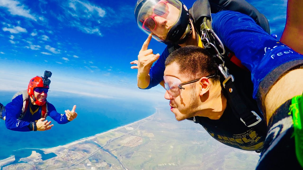 GoJump Skydiving at Oceanside, Ca (13,000ft.)
