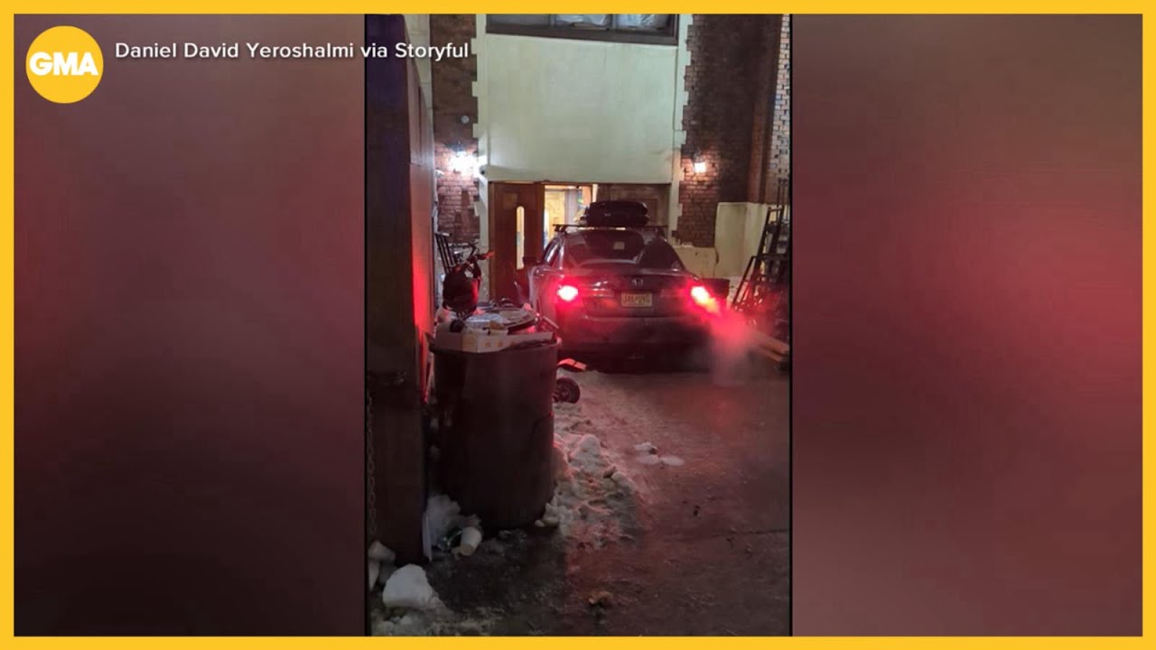 Car crashes into Chabad World Headquarters in Brooklyn