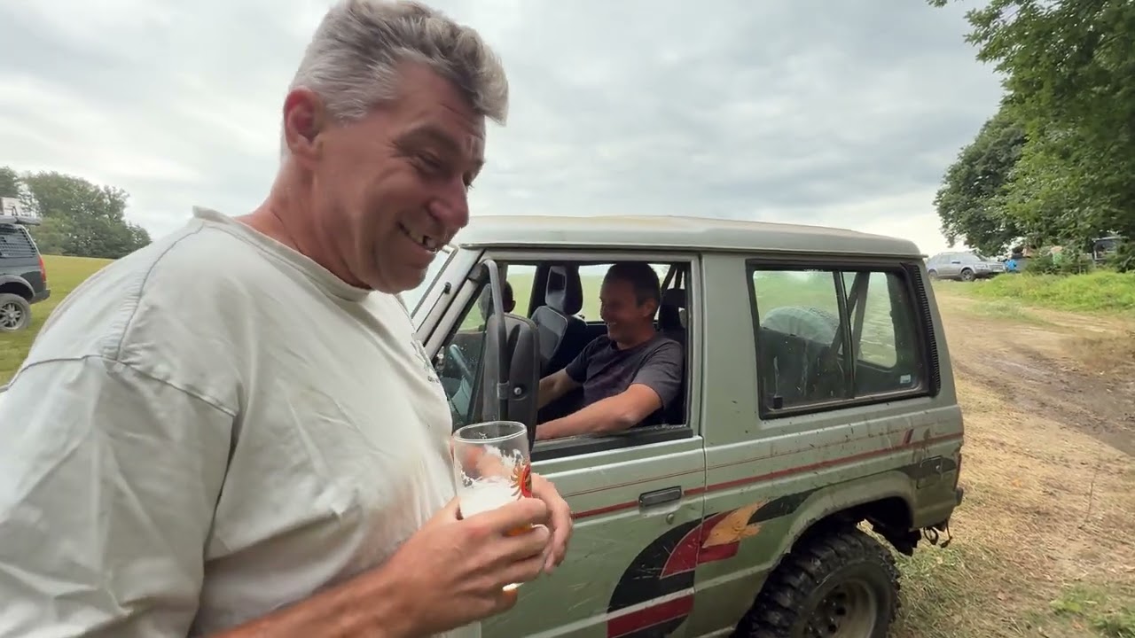 4x4 Offroad x...té tradičné stretnutie u Kavoň offroad na polygone Vítová Fryšták Nissan Range Rover