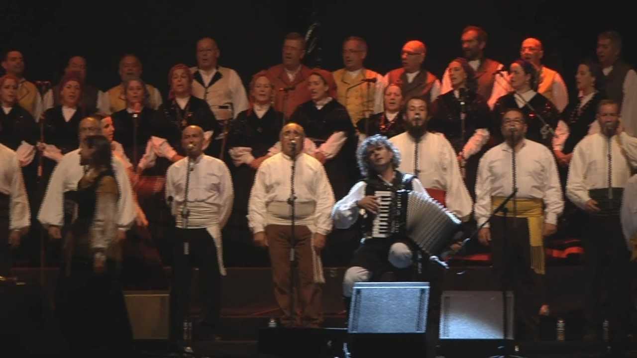 Treixadura acompañados por Cantigas e Agarimos,,,Fisterra !!.