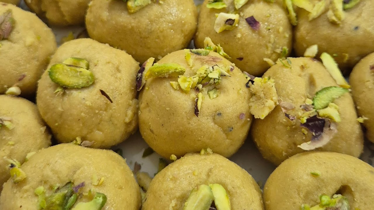 Danedar besan ke laddu #tasty #soft #ladoo 😋😋👌👌