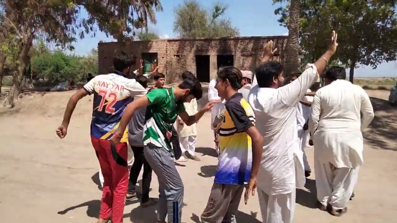 LAIYAN LAIYAN MAIN TERE NAL DHOLNA IK DIL SI JHOMAR #punjabicluture