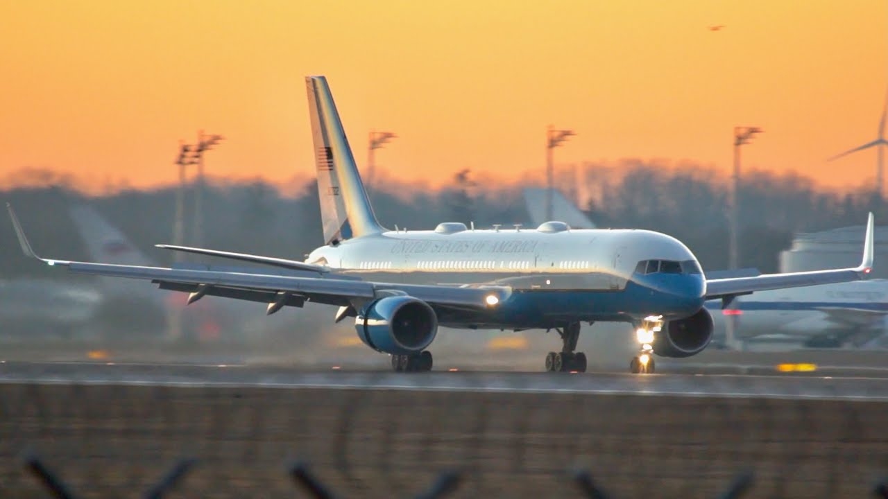 Sunset arrival Boeing C-32A 757-200 United States of America arrival at Munich Airport 98-0002