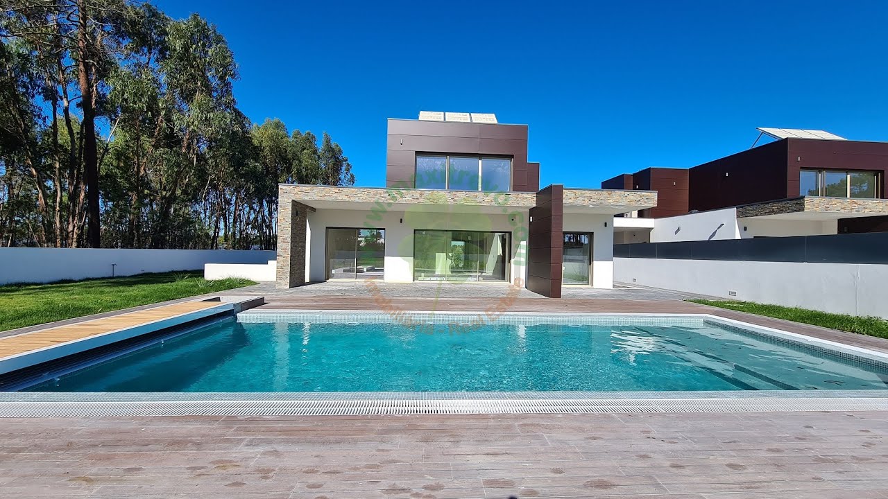 Modern Villa 4 Suites with Mezzanine |  2500m2 plot | Verdizela - Detached House Design