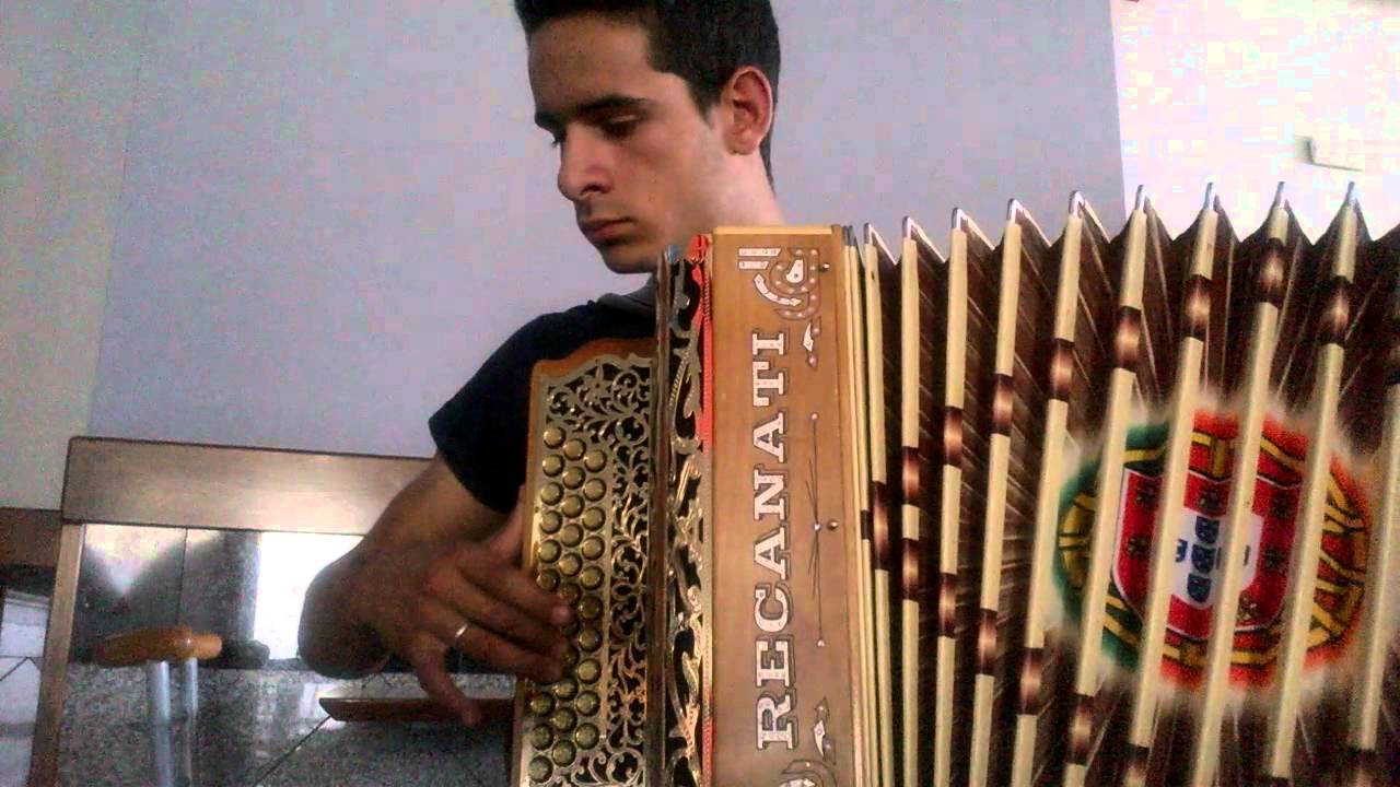 "Lento " na concertina