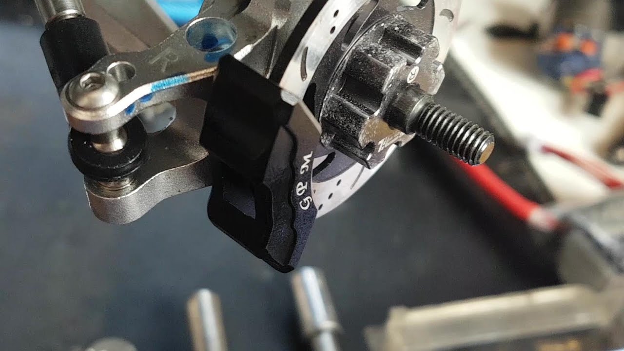 Traxxas UDR aluminum calipers (pt 13)