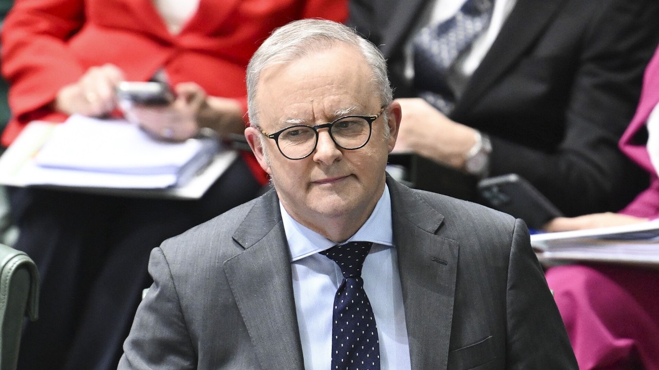 Альбаниз подвергся критике за рассмотрение пенсионных накоплений как &laquo;национального достояния&raquo;
