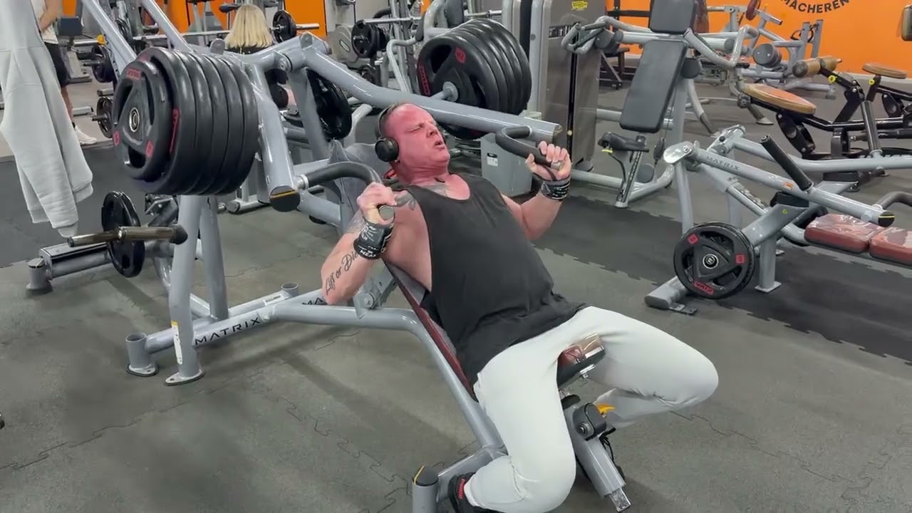 🇩🇪SCHOUM AVEC LE FILS 🇩🇪220kkg🇩🇪 CE SOIR SEANCE PECS EPAULES AU MEGAFIT CENTER MACHEREN POWER 💪🏋‍♂️💯