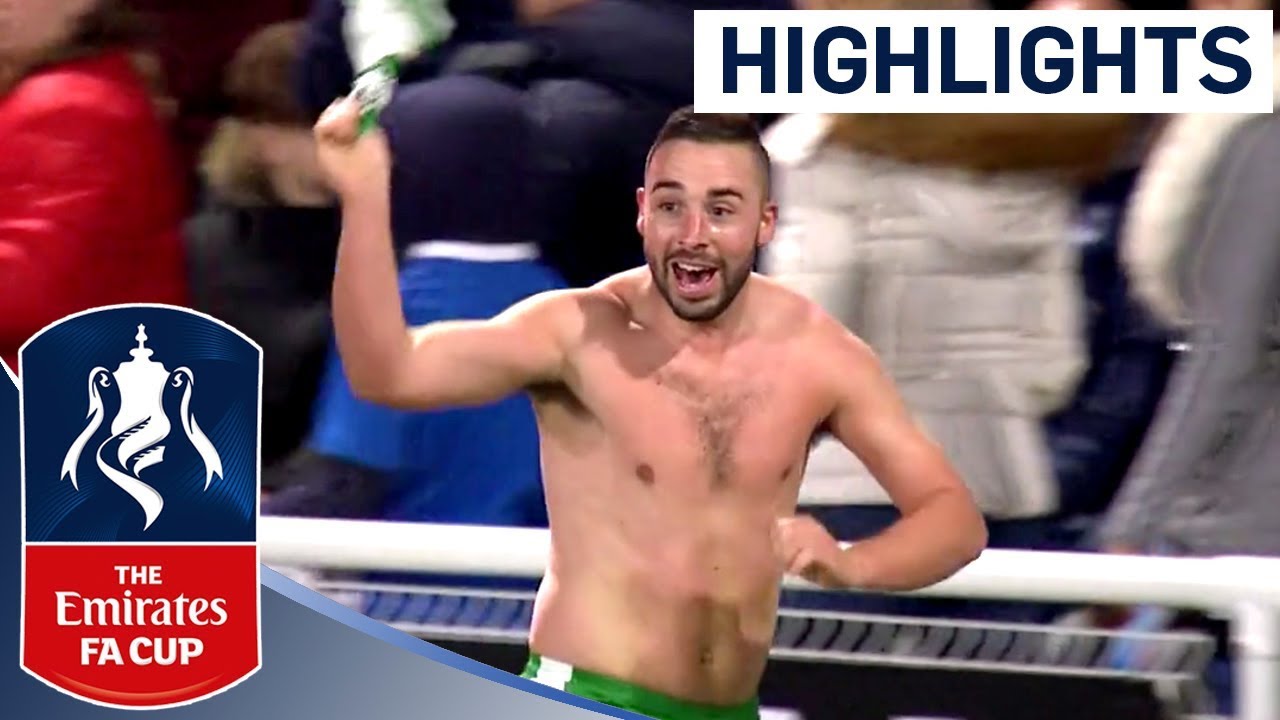 Player-Manager Scores to See Off Big-Spending Billericay! | Highlights | The Emirates FA Cup 2017/18