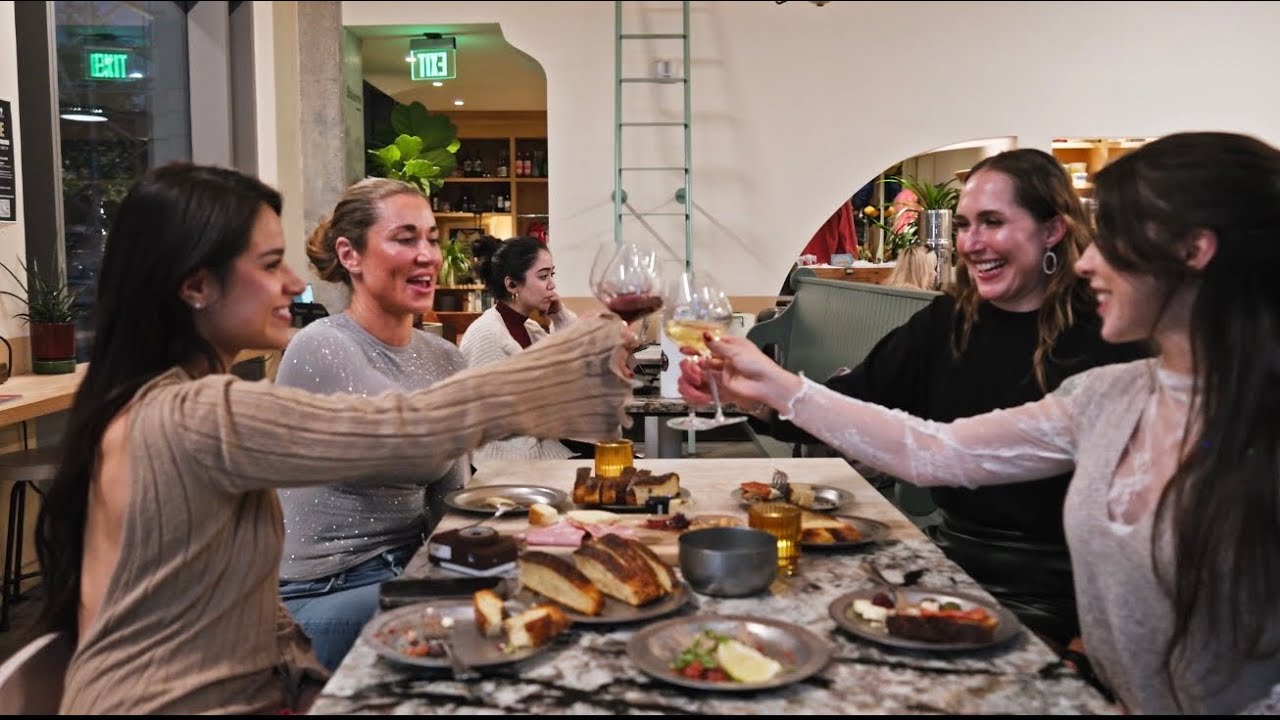 Vlog #2 | Wine & Bites with The Newstand & Girls 