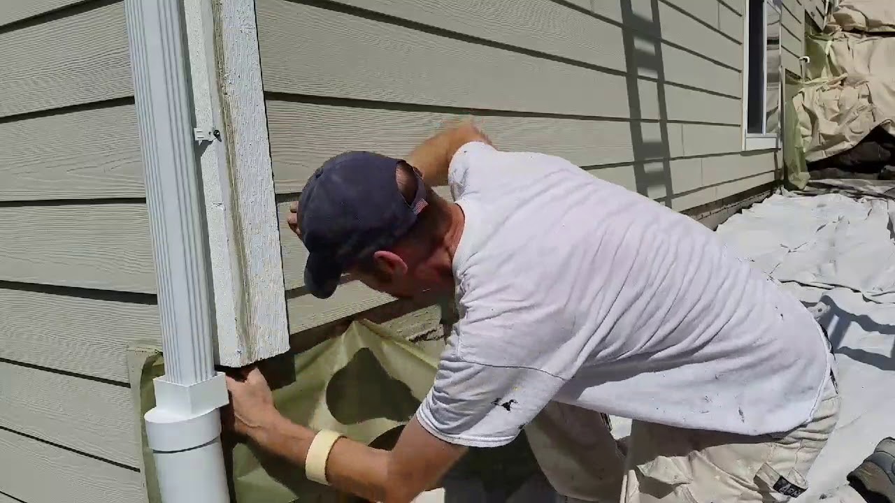 House Painting: How to Mask Foundations in order to Spray Paint.