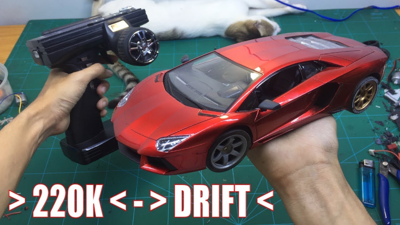 Độ xe điều khiển Thường thành xe Drift điều khiển từ xa