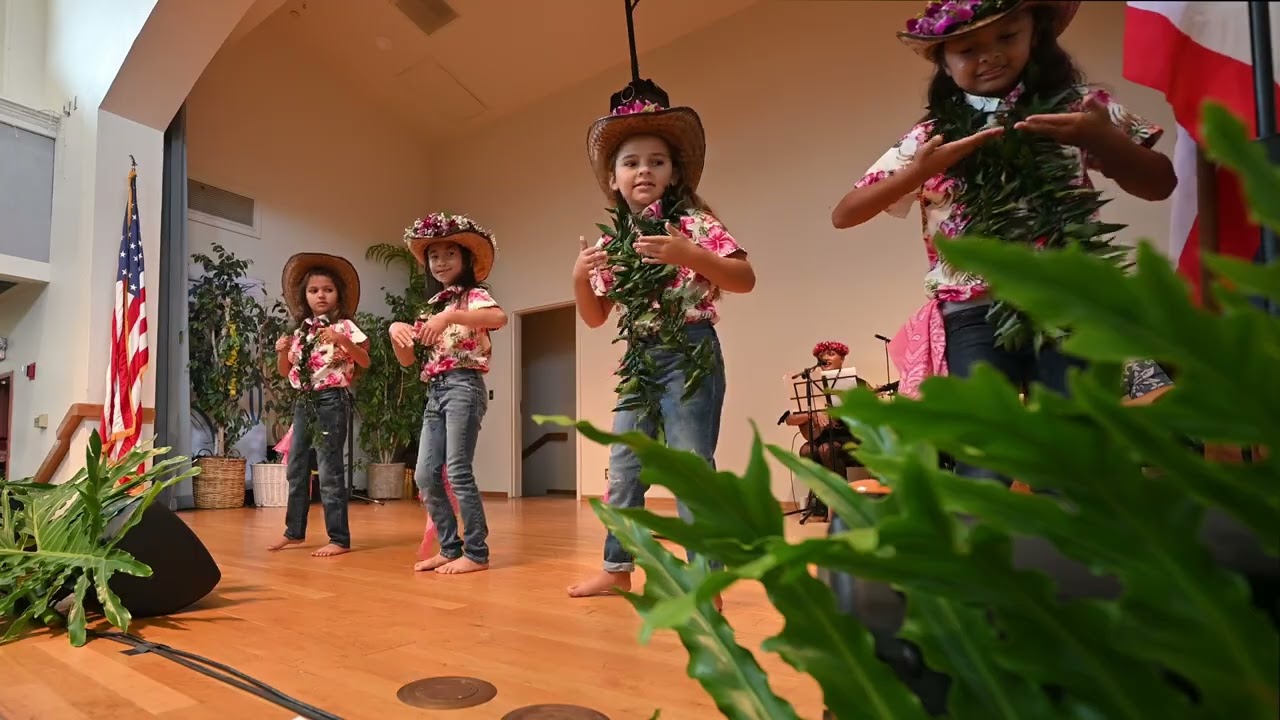 Halau Hula ‘O Kawahinepi’ilani - Keikis (Ulupalakua)