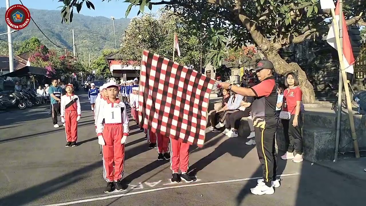 HUT RI Ke - 80 Lomba Gerak Jalan SD Se - Kecamatan Tejakula 6 Km di Kecamatan Tejakula 