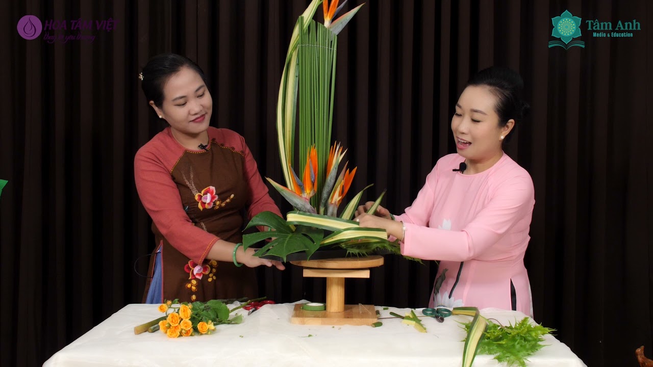 Nghệ thuật cắm bình HOA THIÊN ĐIỂU rất đẹp