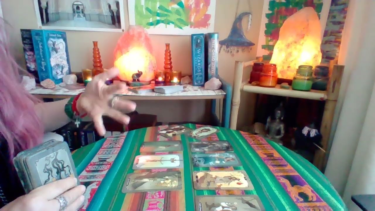 ARIES!! 🔮 Prep&aacute;rate para lo bueno, lo est&aacute;s intuyendo!!  Alguien se entregar&aacute; a lo que siente!!