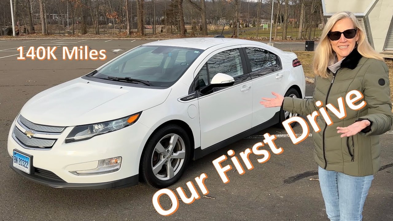 Первая поездка на нашем Chevrolet Volt 2015 года!