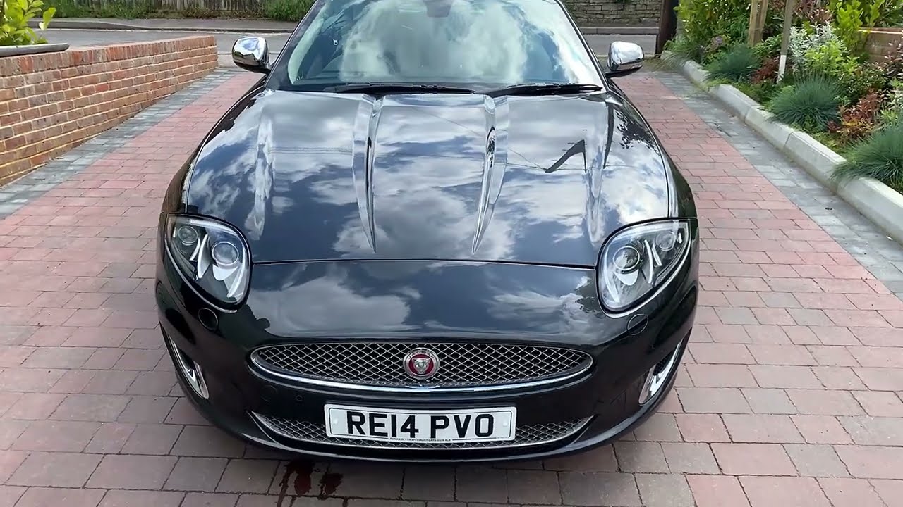 Jaguar Xk V8 5.0 Signature Coupe (2014 / Stratus Grey metallic / Ivory leather)