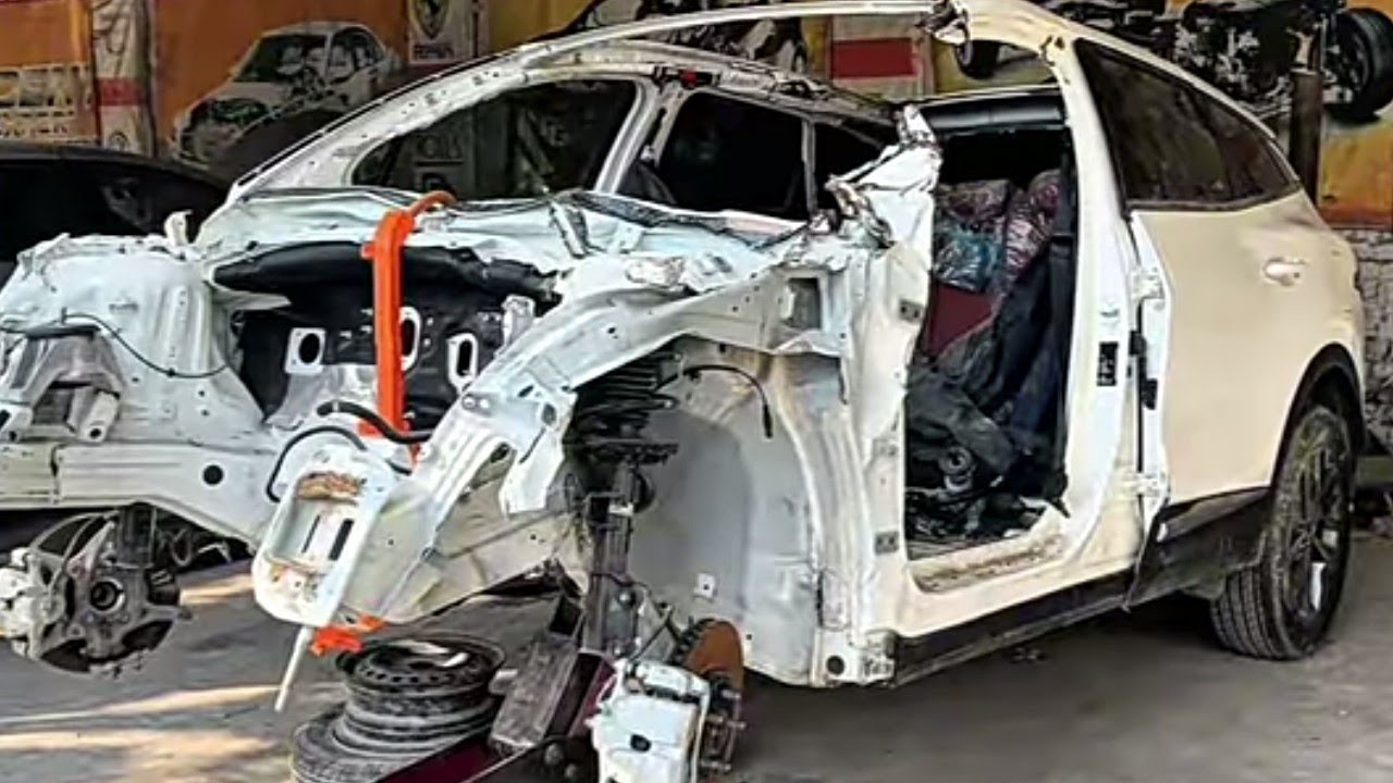 # Kia Sportage # accidental repairing tips janiye is video mein 