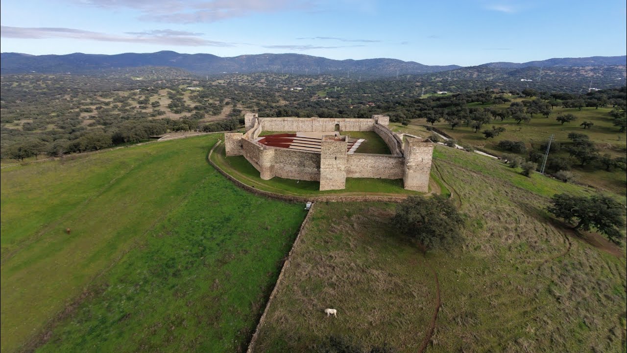 Castillos del Real de la Jara y de las Torres 