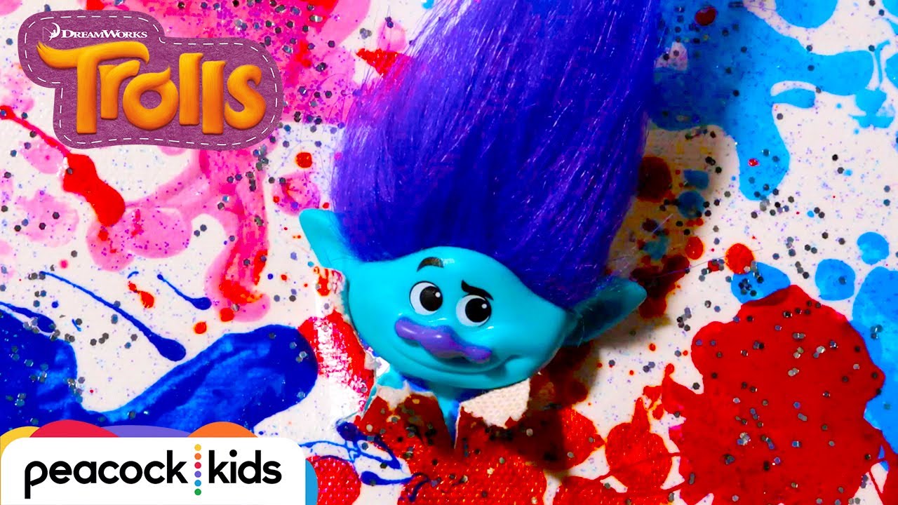 Branch Makes A Masterpiece at the Trolls Hugs & Crafts Party | TROLLS TOYMOTION