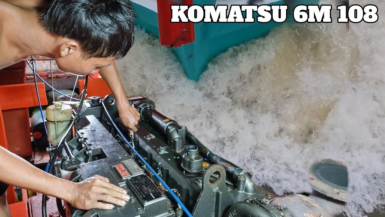 Lộc máy cổ đi hơn 200km Khắc Phục Bệnh Khói Trắng Komatsu 6M 108