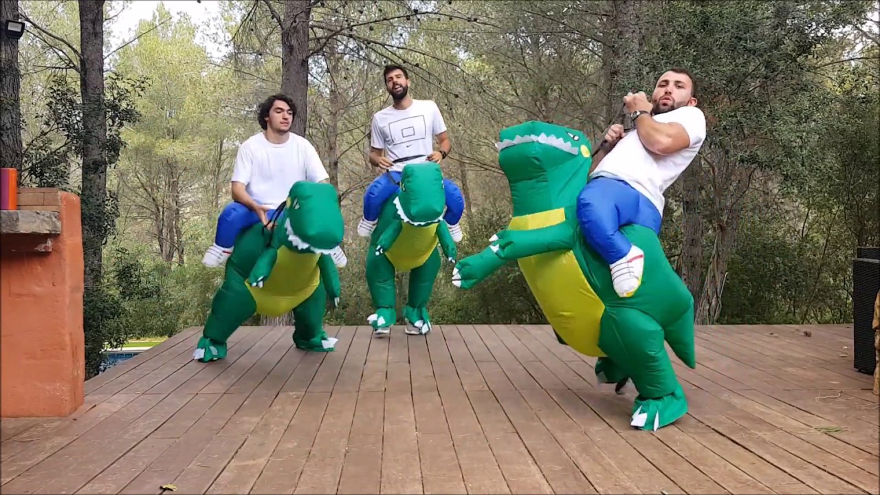 Baile Dinosaurios de Jurassik Park (Remix)