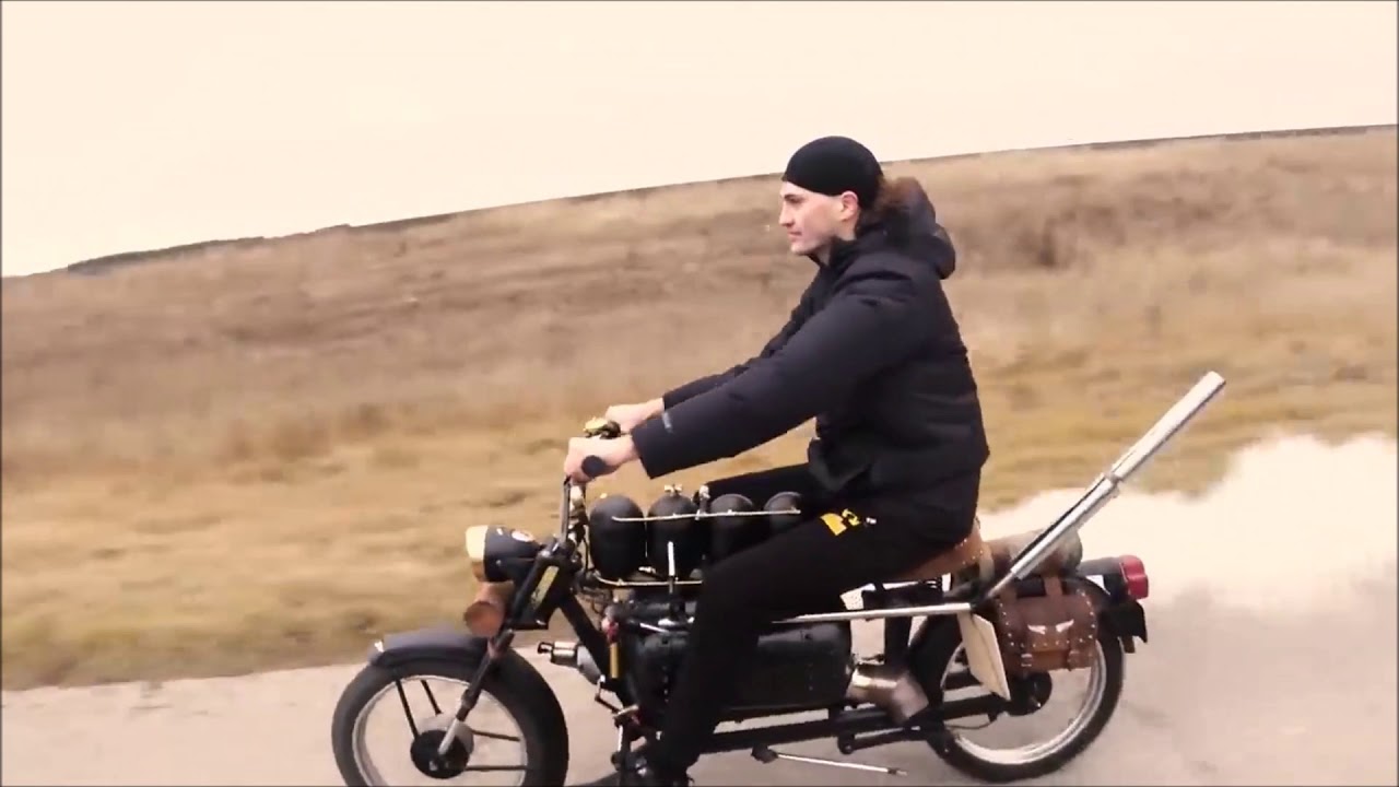 うっは、こんなバイクでシュッポシュツポいわしながら走りたいわ（笑）　蒸気機関バイク