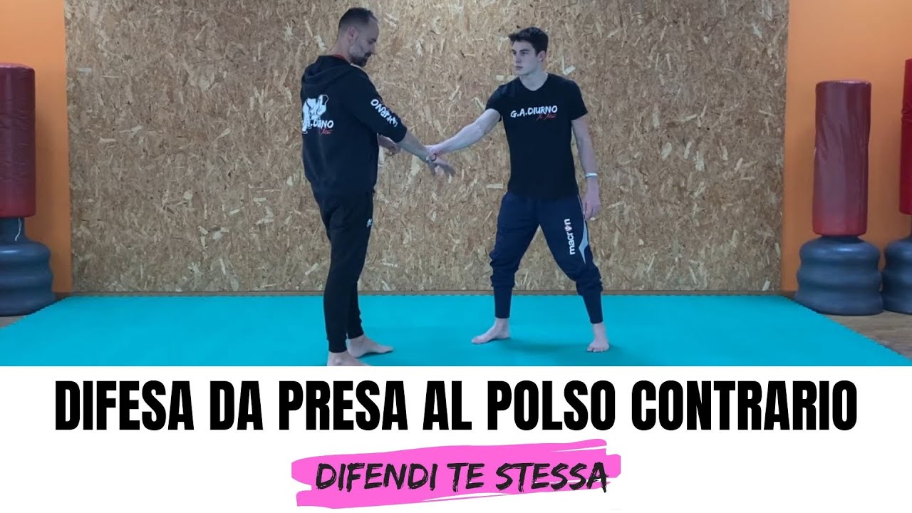 Difesa da presa al polso contrario - Difendi Te Stessa