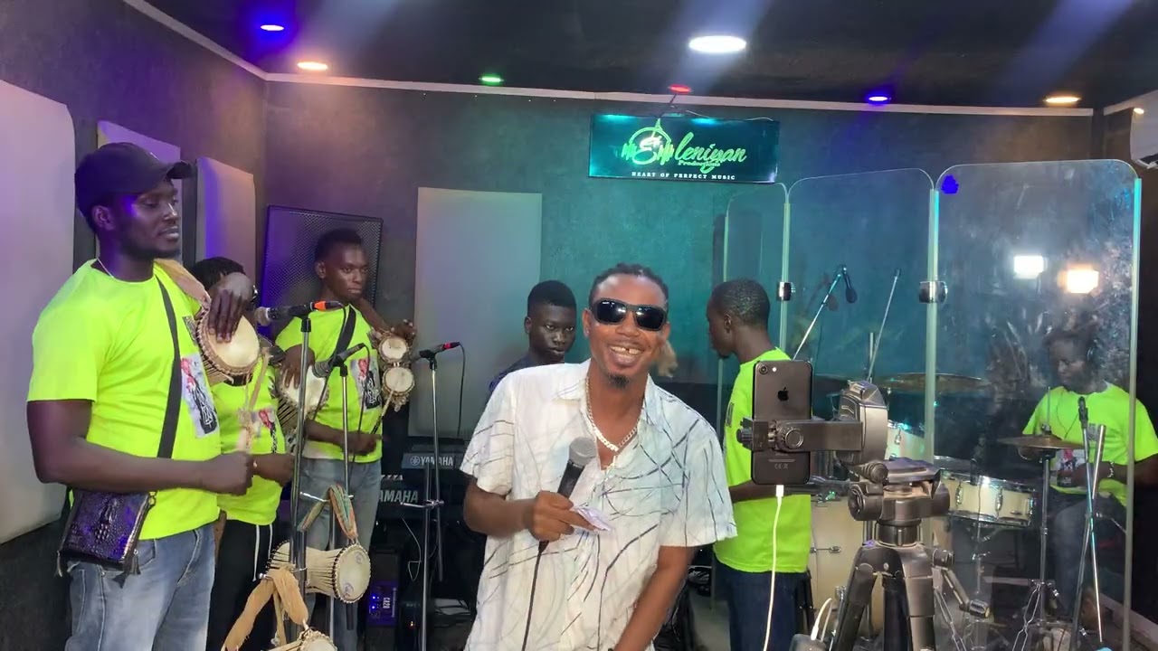 HANDSOME LEKE JUMMY ONLINE MONTLY GIG AUGUST EDITION WAS SO HOT,DON’T WATCH WHILE DRIVING.