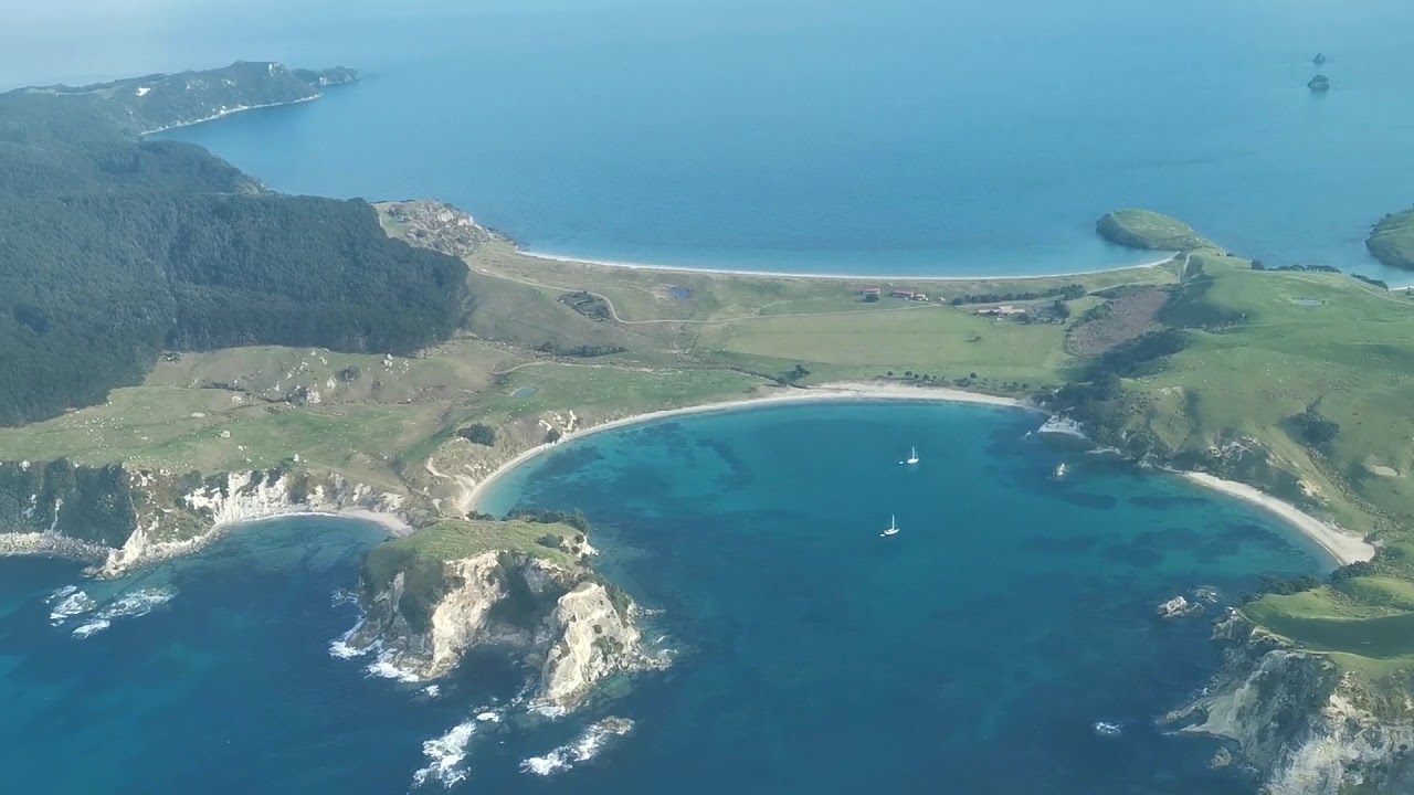 Scenic flight over Great Mercury Island