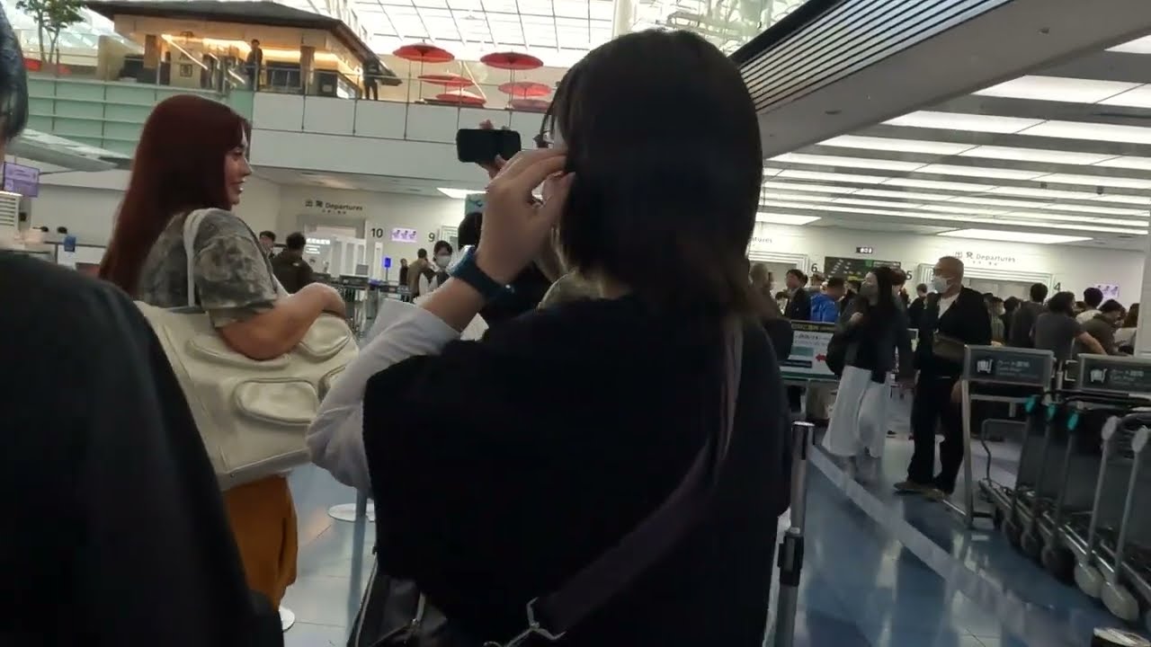 Haneda Airport Terminal 3 - Lining up for Security Check ( 2025 )