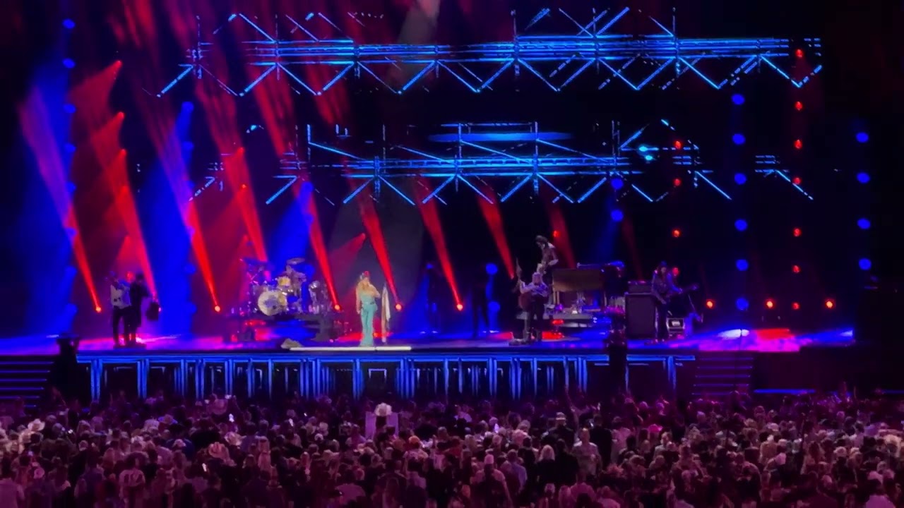 Lainey Wilson - CMA Festival - Nissan Stadium - Nashville, TN - 6/8/2024 (Full Set)