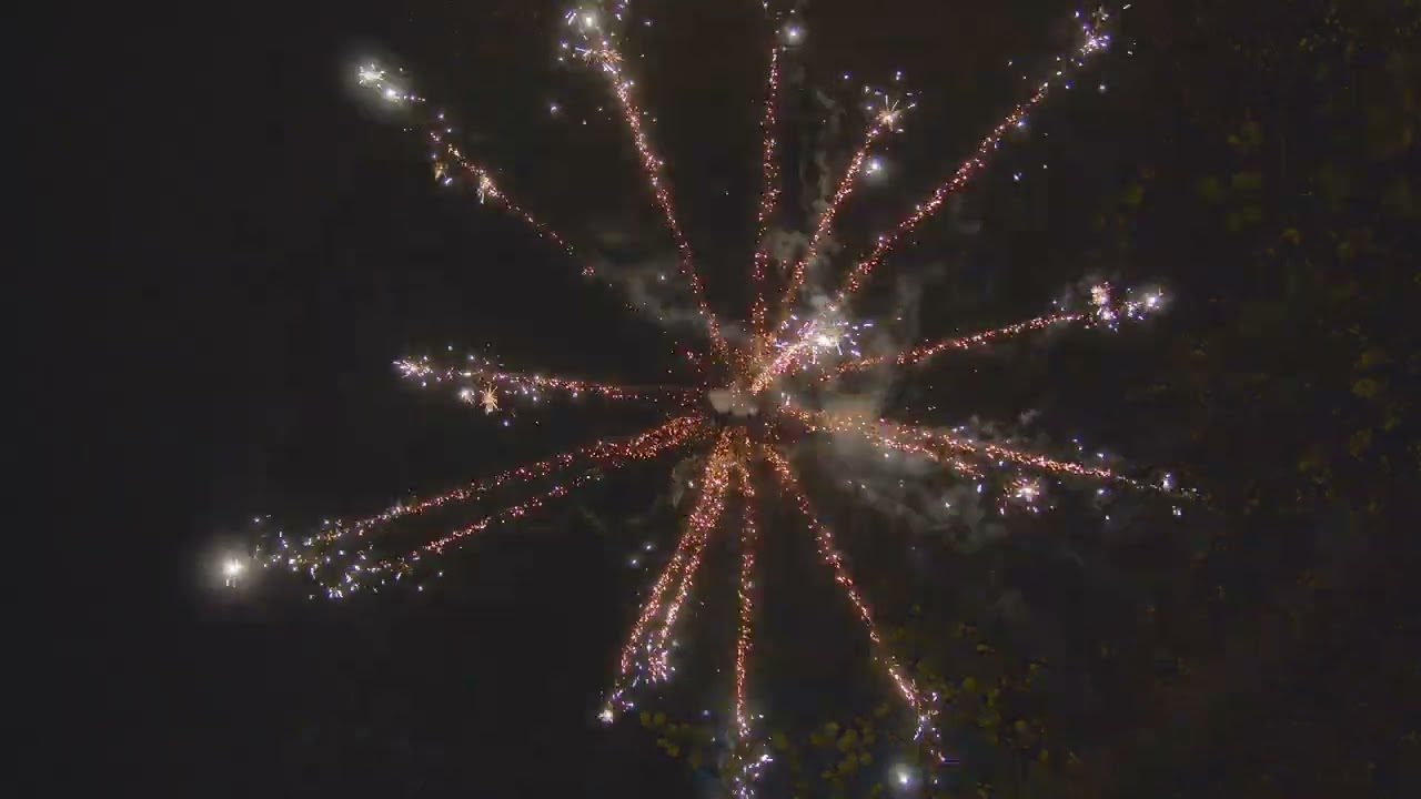 Valborg 2025 - fyrverkerier (Svea fireworks Mega bomb)