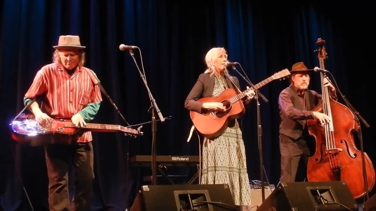 9 Rita Hosking Trio, “Bright Morning Star”  & “Gifts”, Dec 18, 2025, Veteran’s Memorial Theat