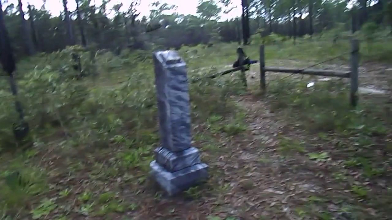 Mannfield Cemetery - Mannfield Ghost Town - Withlacoochee State Forest