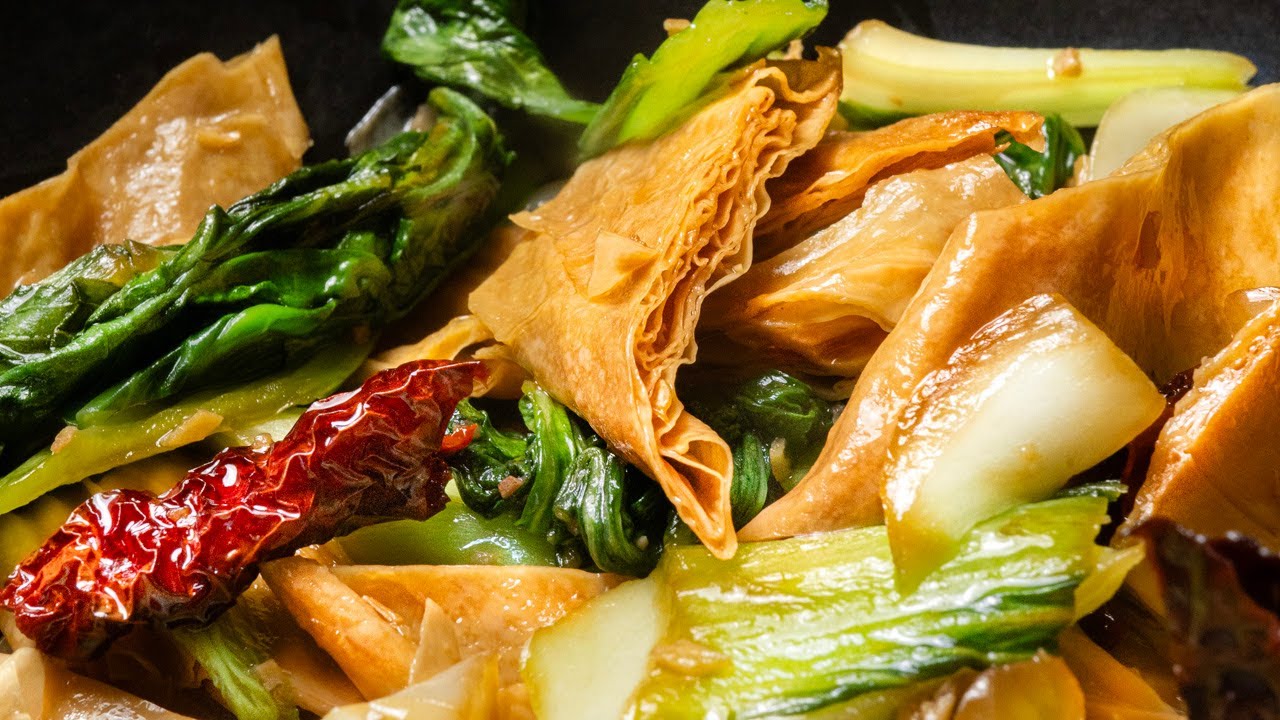 Tofu Rezept | Gebratene Tofustäbchen mit Pak Choi [Getrocknete Sojabohnen Stäbchen, Yuba]
