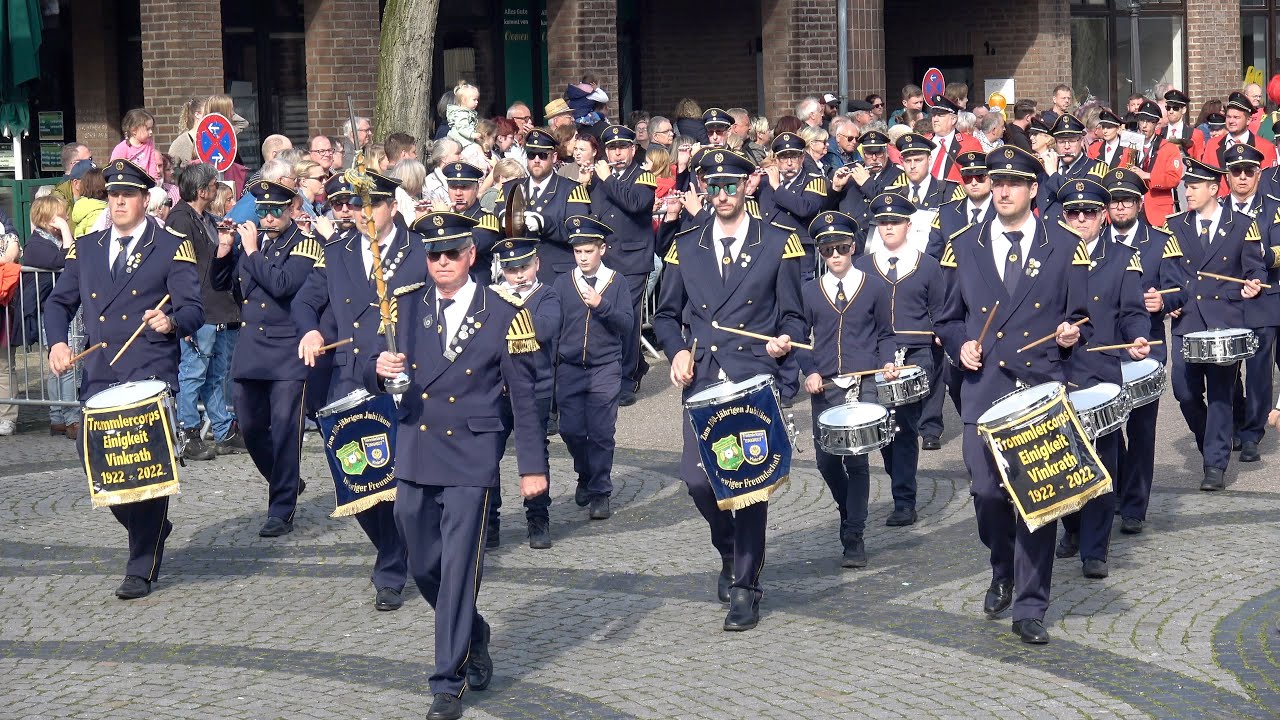 Schützenfest 2024  47918 Tönisvorst Vorst  Großer Festumzug mit Hofstaat
