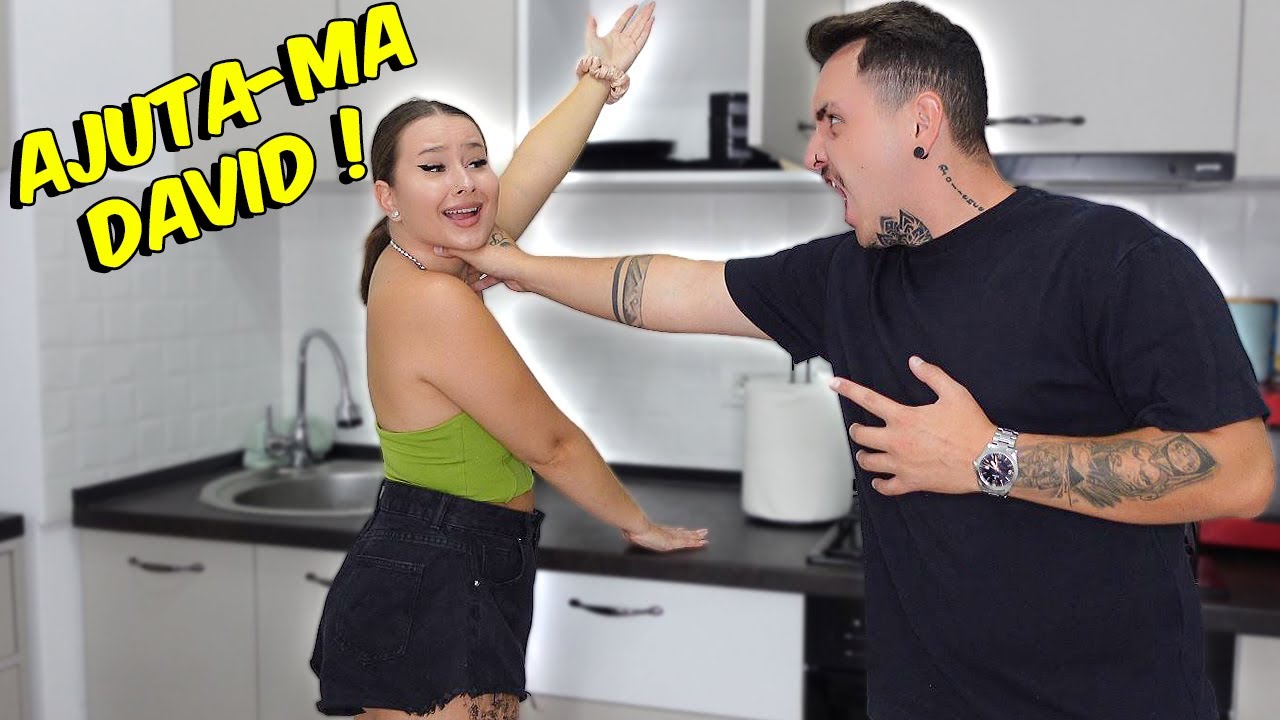 IL STRIG PE NUMELE FOSTULUI !