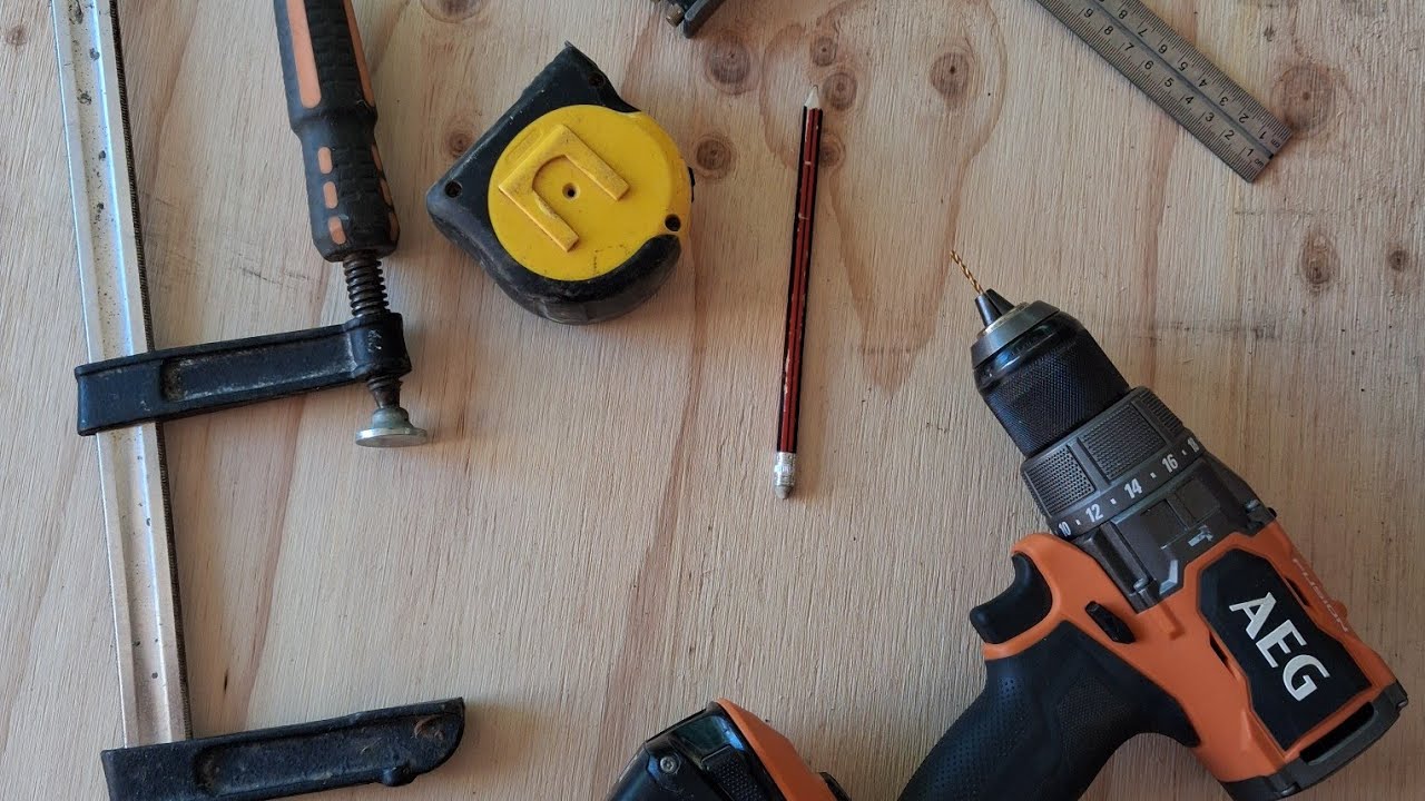 DIY Home Maintenance,  Fix a Door