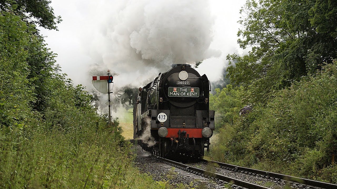 BULLEID PACIFIC 34027 TAW VALLEY IN ACTION  Volume One