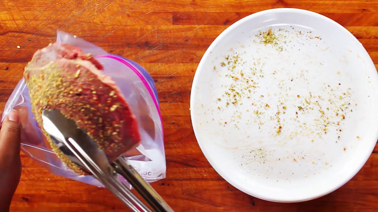 Mediterranean Steak Quinoa Bowl Recipe