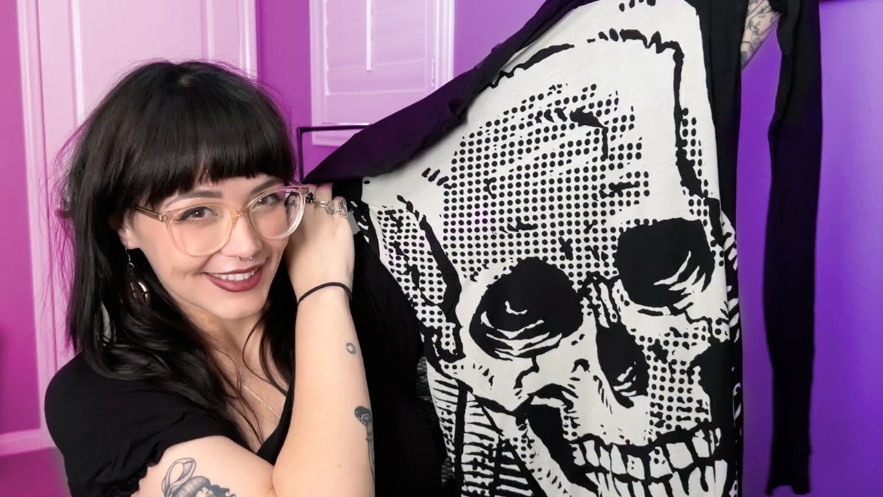 ASMR 🌙 Spooky/Gothic Clothing Haul (tingly crinkling, tapping, soft spoken)