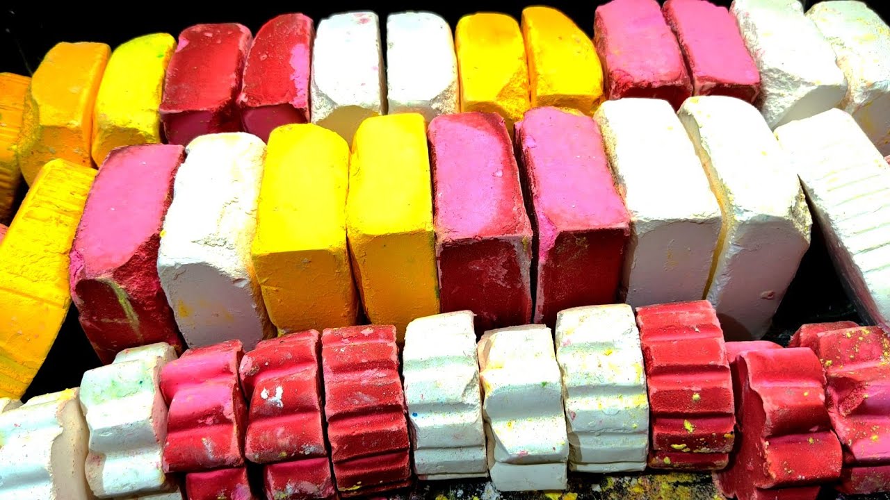 Gym chalk.fluffy.Powdery. soft.dusty.oddlysatisfying #asmr #relaxing 