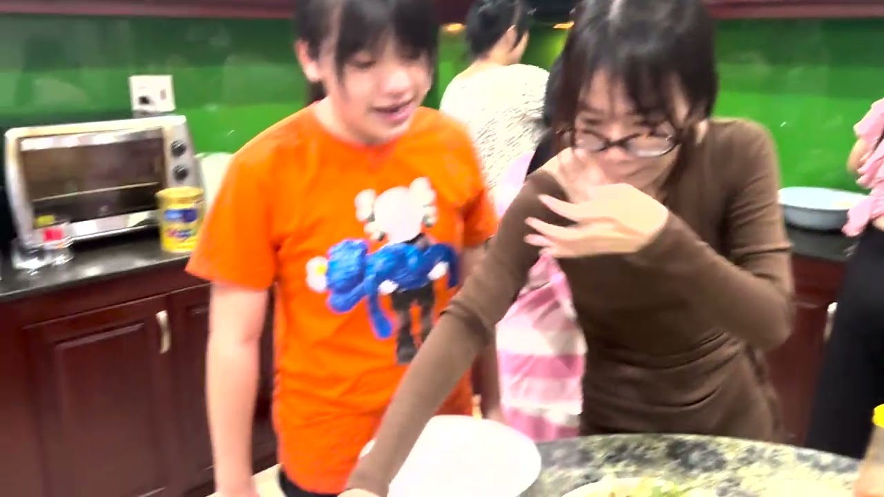 Từ Highlands Coffee Shop đến Khách sạn Lục Bình