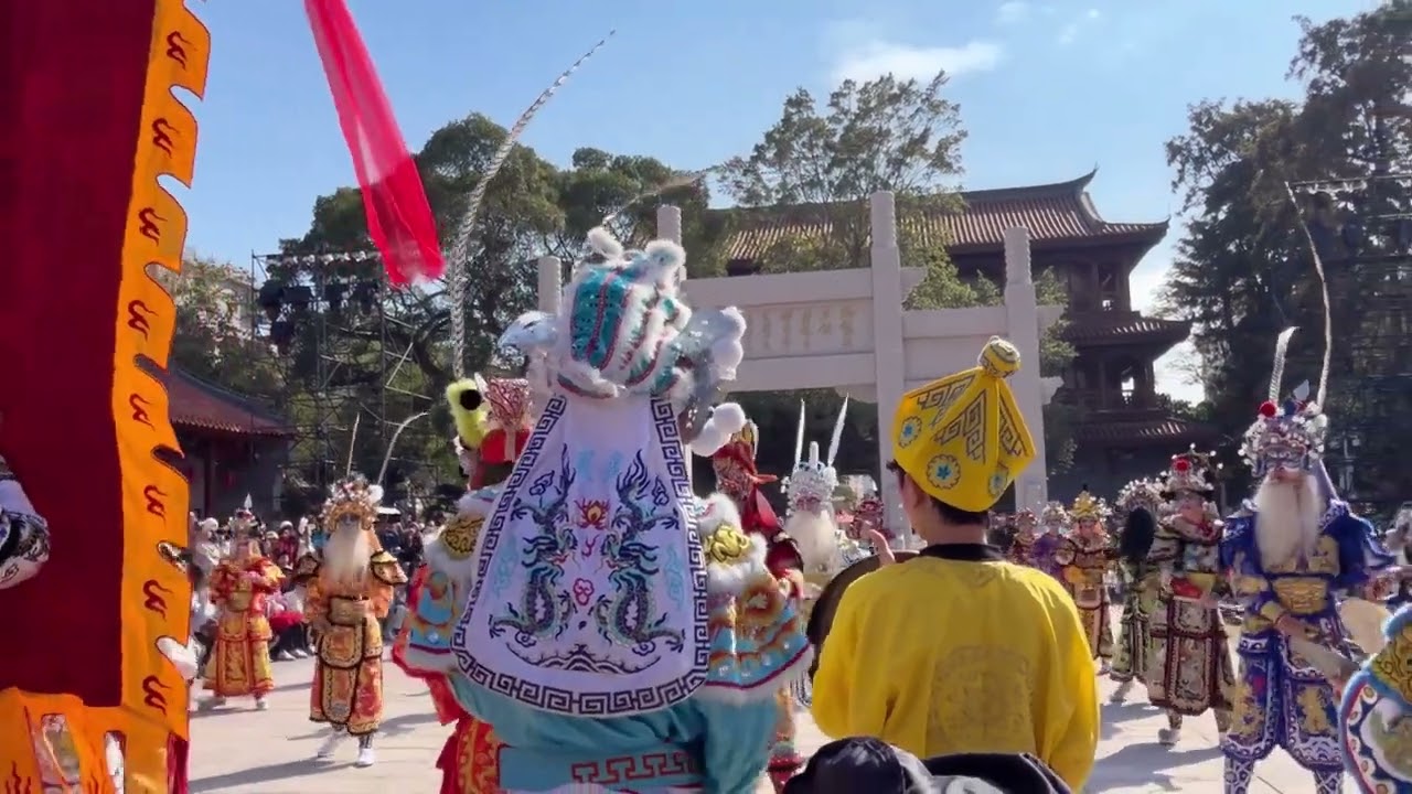 古城非遗盛宴！潮州英歌舞精彩实拍｜Ancient City Heritage Feast: Chaozhou Yingge Dance Live #trendingvideo#非物质文化遗产#潮汕英歌