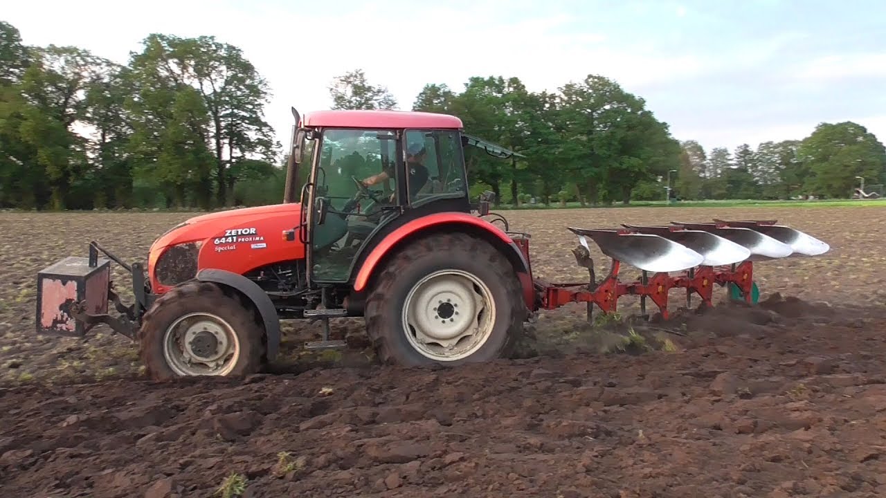 Ploegen met Zetor & Kverneland