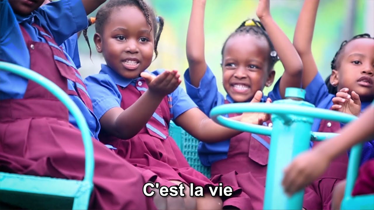 La Crèche Winners School-La Planète Terre ( Official Video)